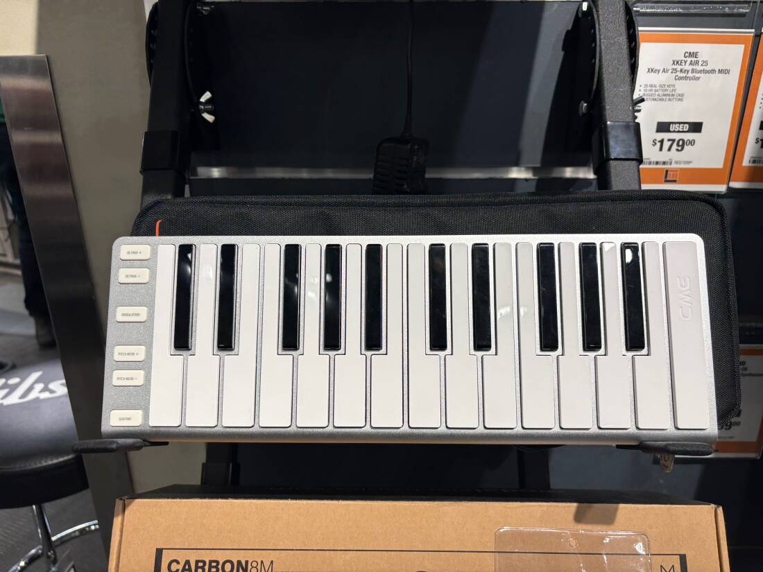 Gear Hunter | CME - XKEY AIR 25